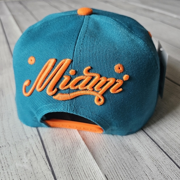 Teal and Orange Miami Snapback Football Cap - Picture 7 of 9
